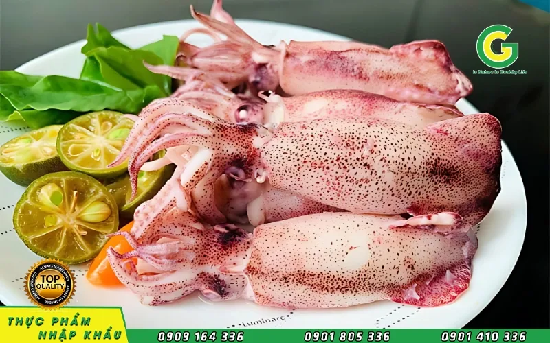Cách làm mực hấp cuốn bánh tráng