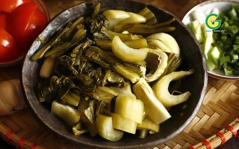Cách Làm Dẻ Sườn Bò Om Dưa Cải Chua
